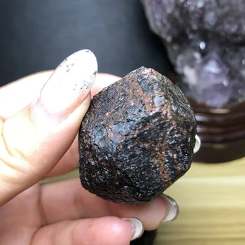 KUUM!!!!Naturaalne töötlemata Granaat crystal kivi Raw poolvääriskividest Kukkunud kivi & kivi käsitöö & gem 1
